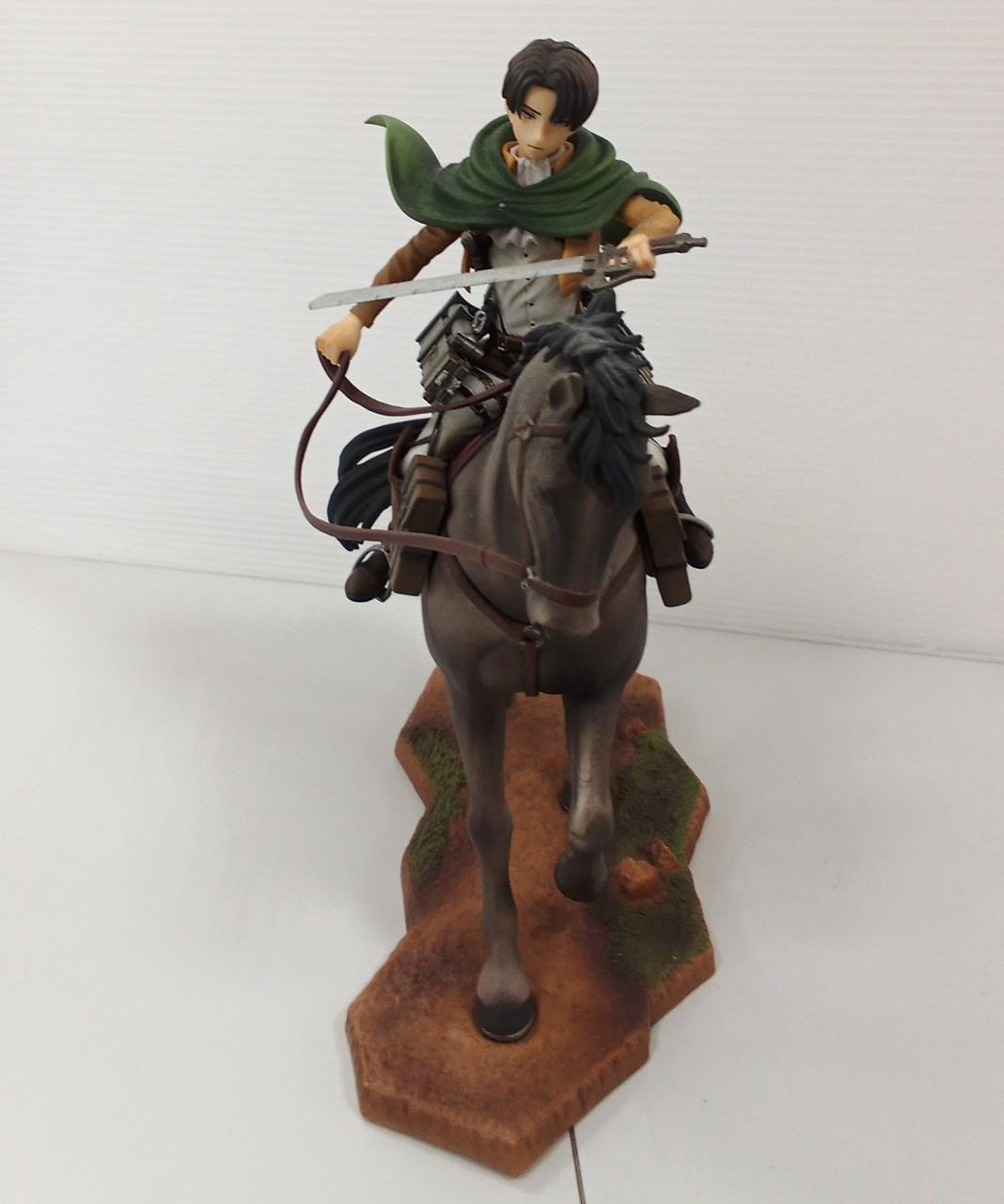 BANPRESTO Ichiban Kuji Attack on Titan B Prize Levi Mounted Figure