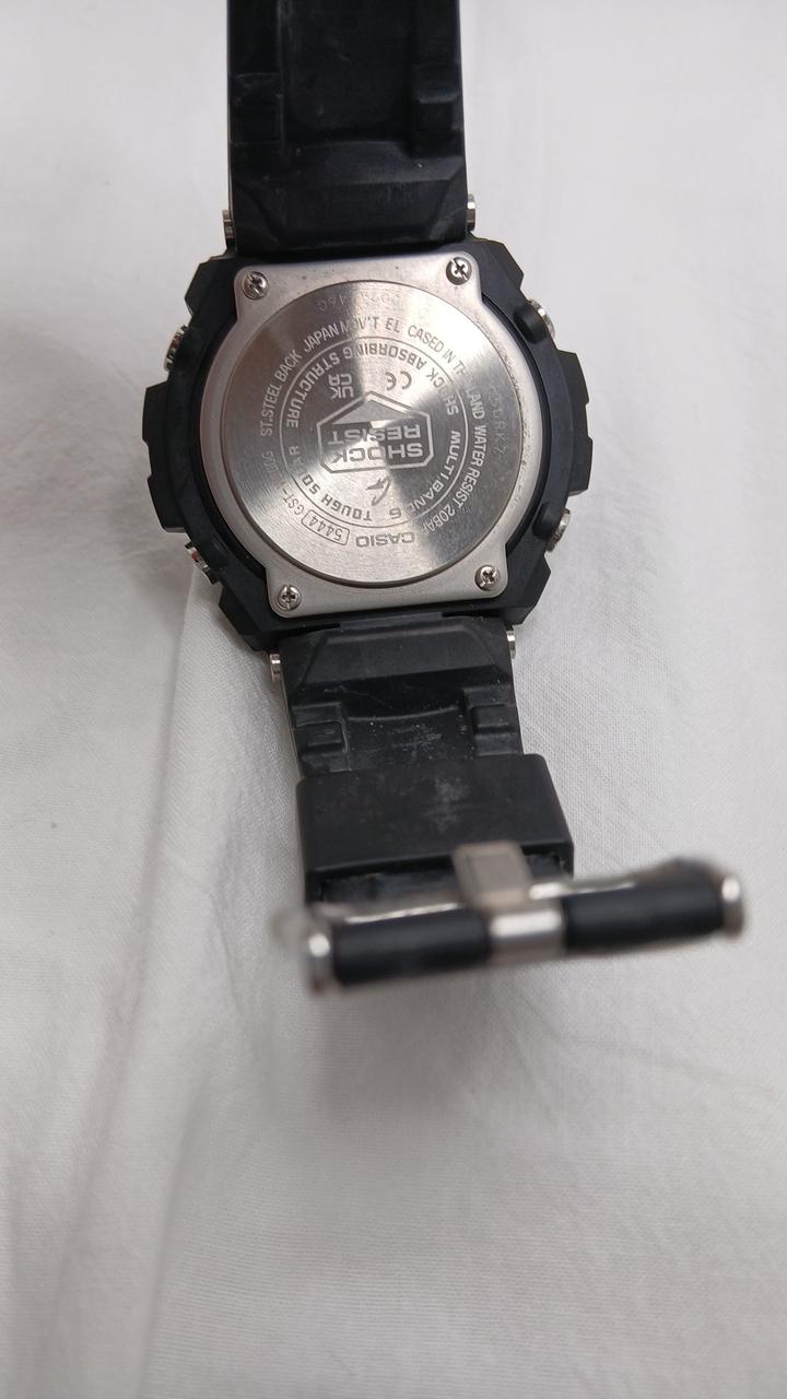 CASIO G-SHOCK GST-W100G