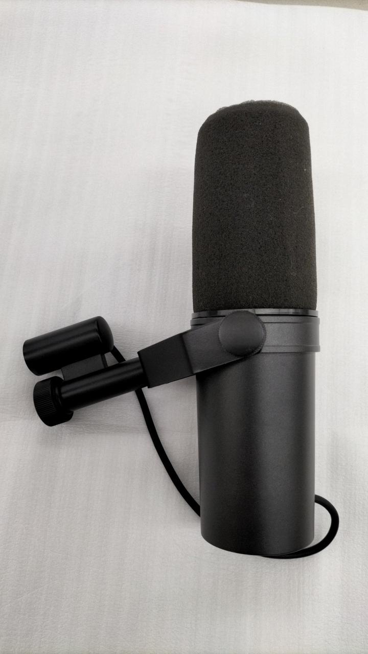 SHURE Dynamic Microphone SM7B