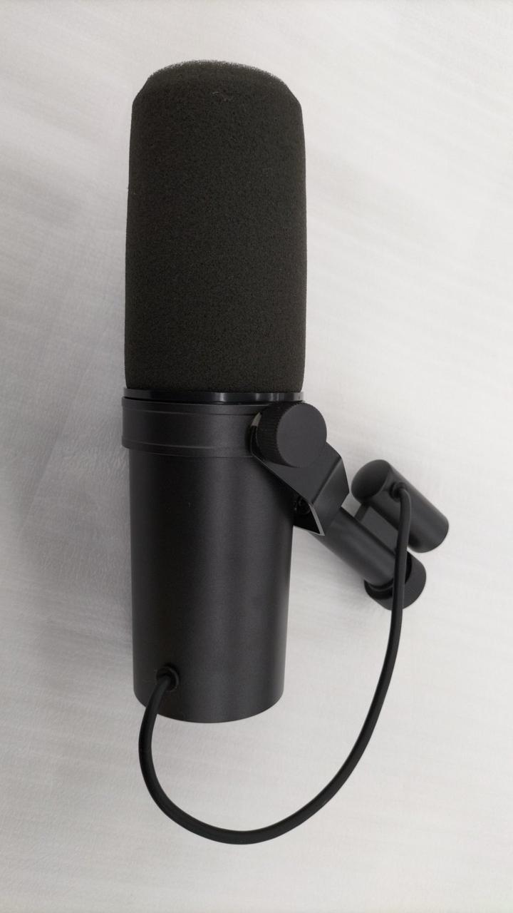 SHURE Dynamic Microphone SM7B