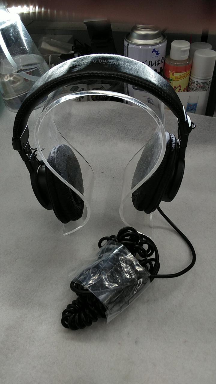 SONY Monitor headphones MDR-7506 (ear pads deteriorated)