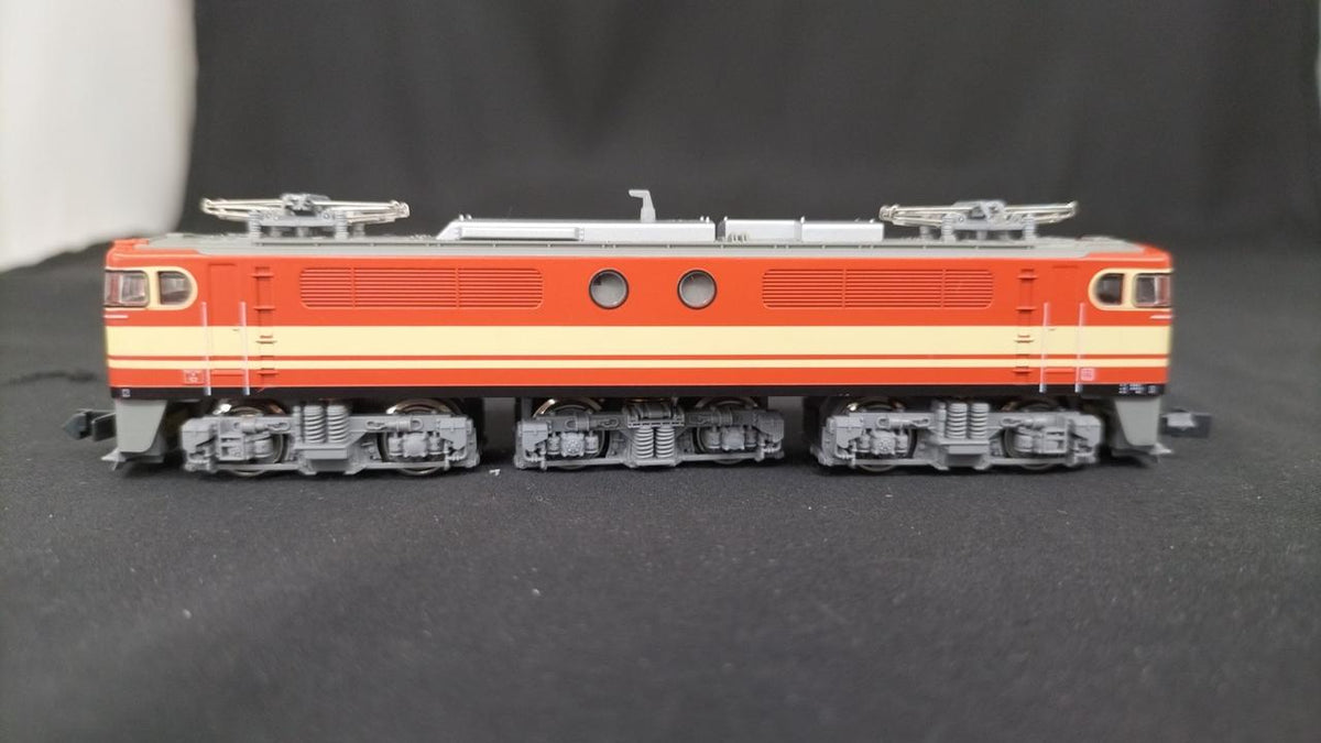 KATO Seibu E851 Motor: Equipped