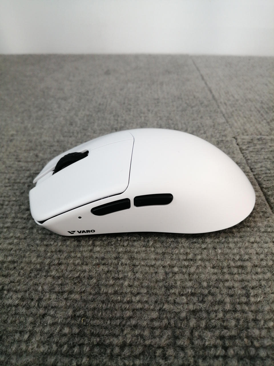 VARO Gaming Mouse VARO V1 / VM-V1
