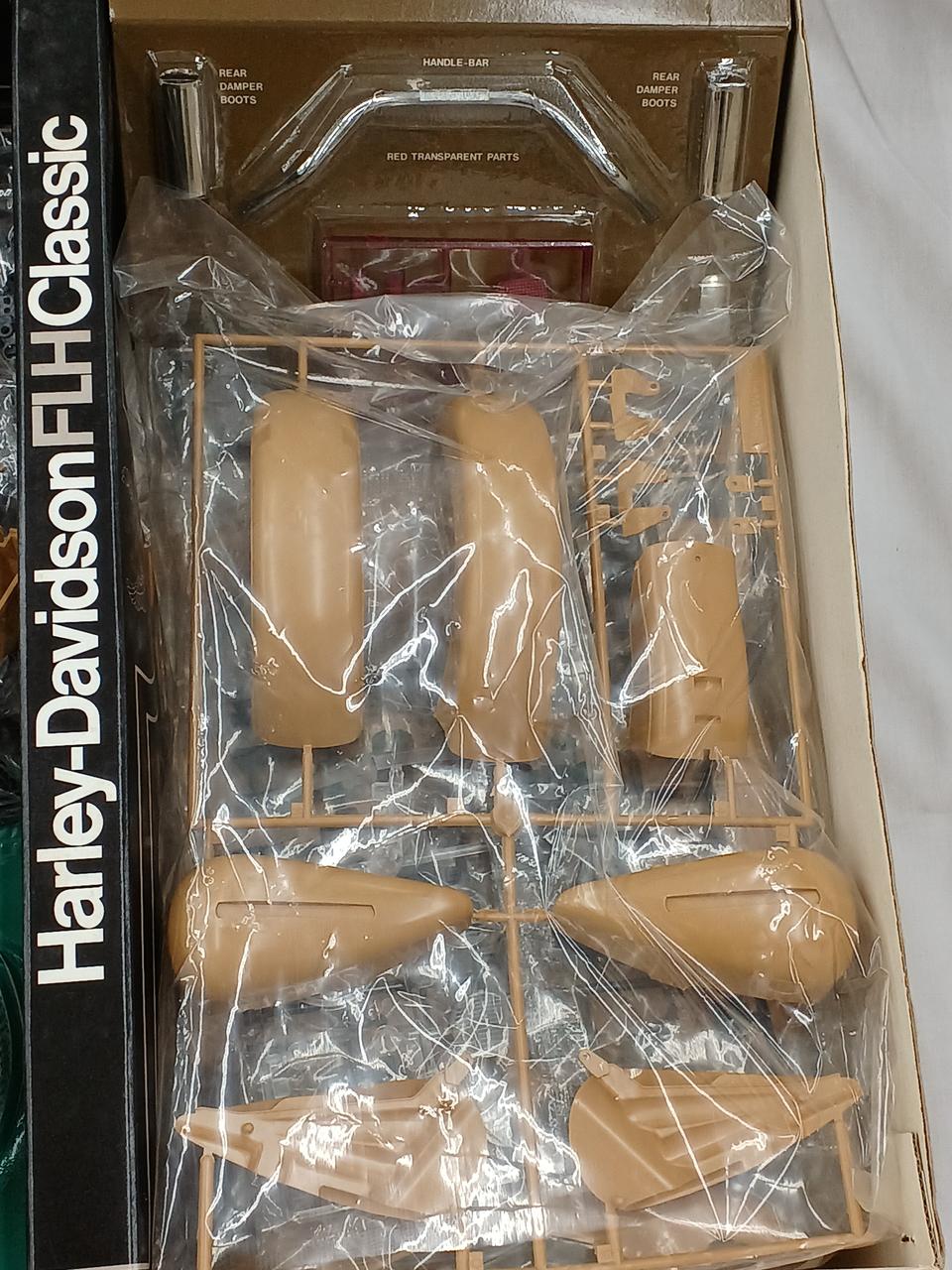 TAMIYA 1/6 Harley-Davidson FLH Classic BIG SCALE15