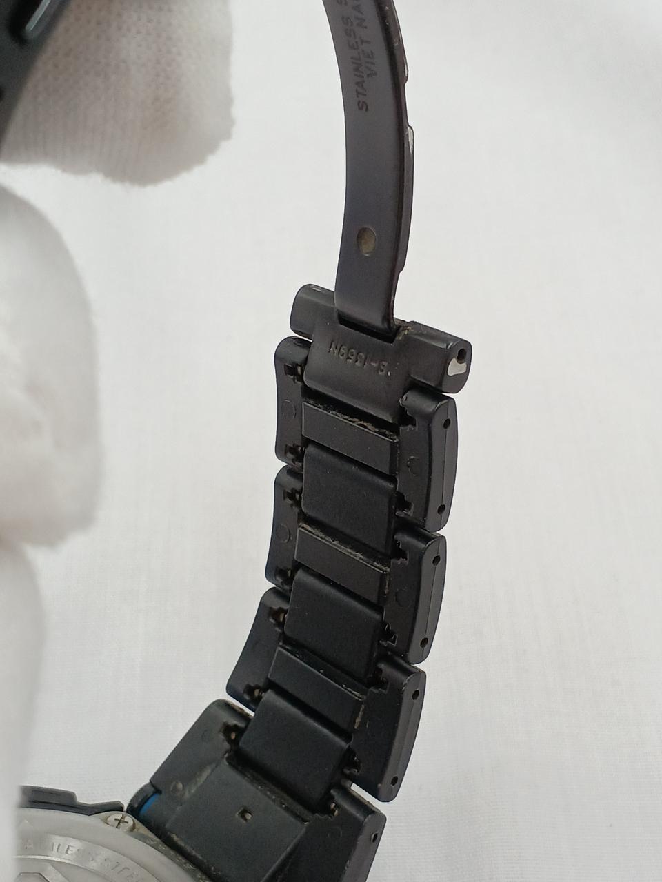 CASIO G-SHOCK Radio-Controlled Solar GW-A1100FC