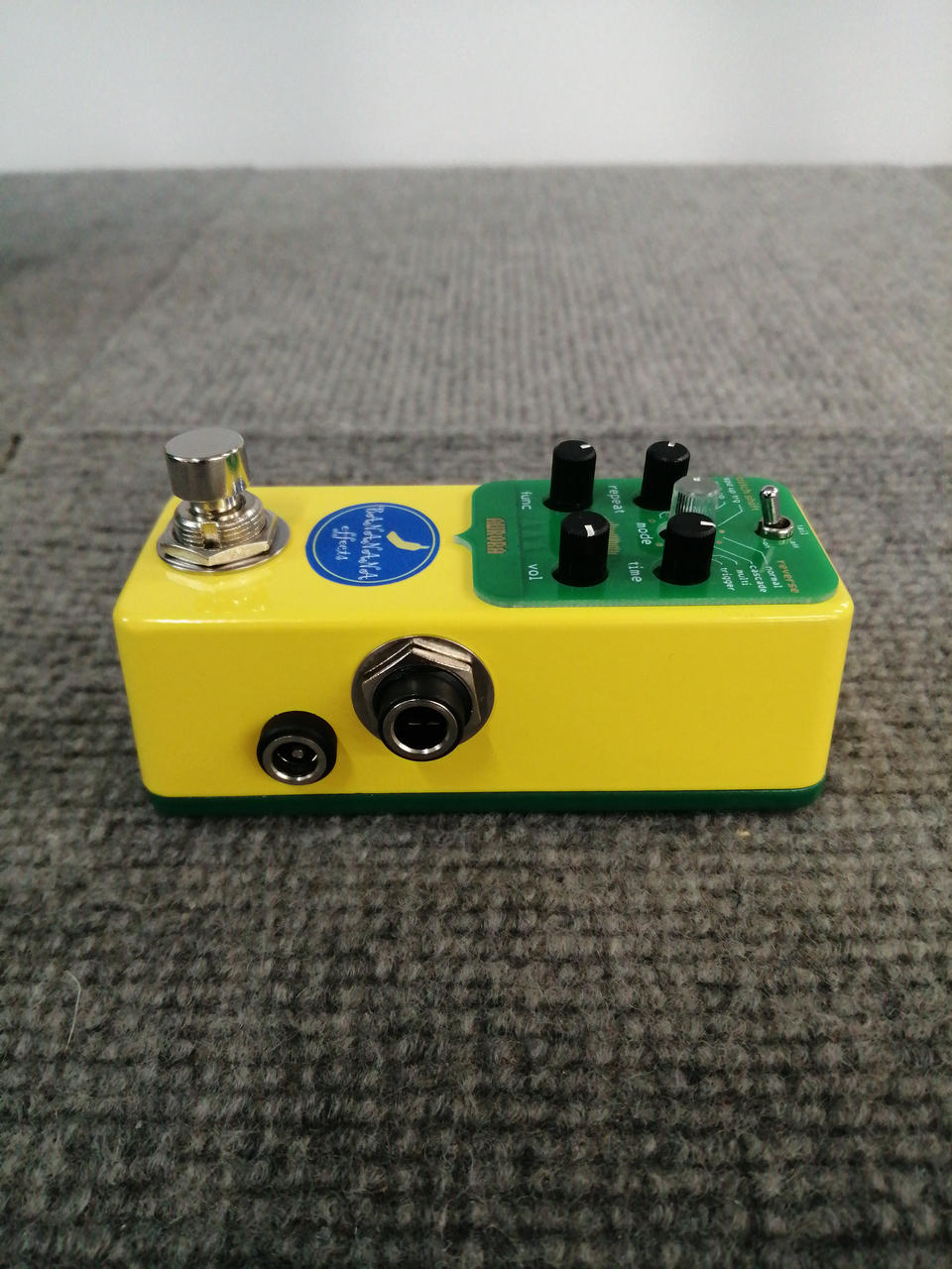 BANANANA EFFECTS Effects Delay AURORA