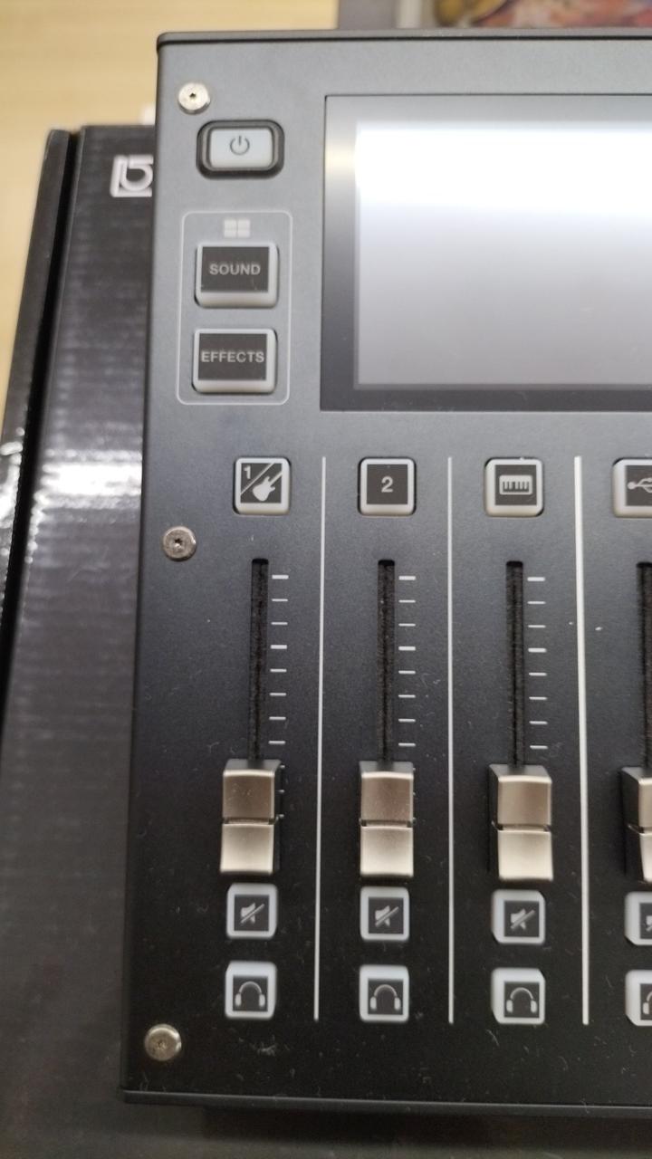 BOSS Streaming Mixer GCS-5