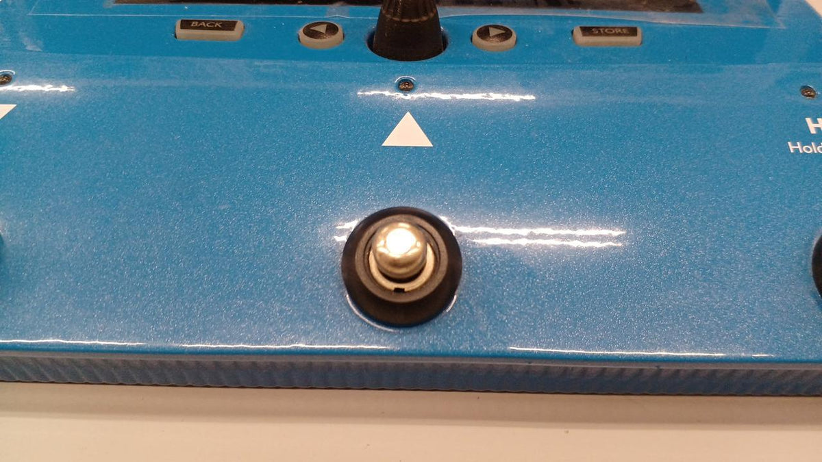 TC-HELICON Vocal Effects Pedal VOICELIVEPLAY