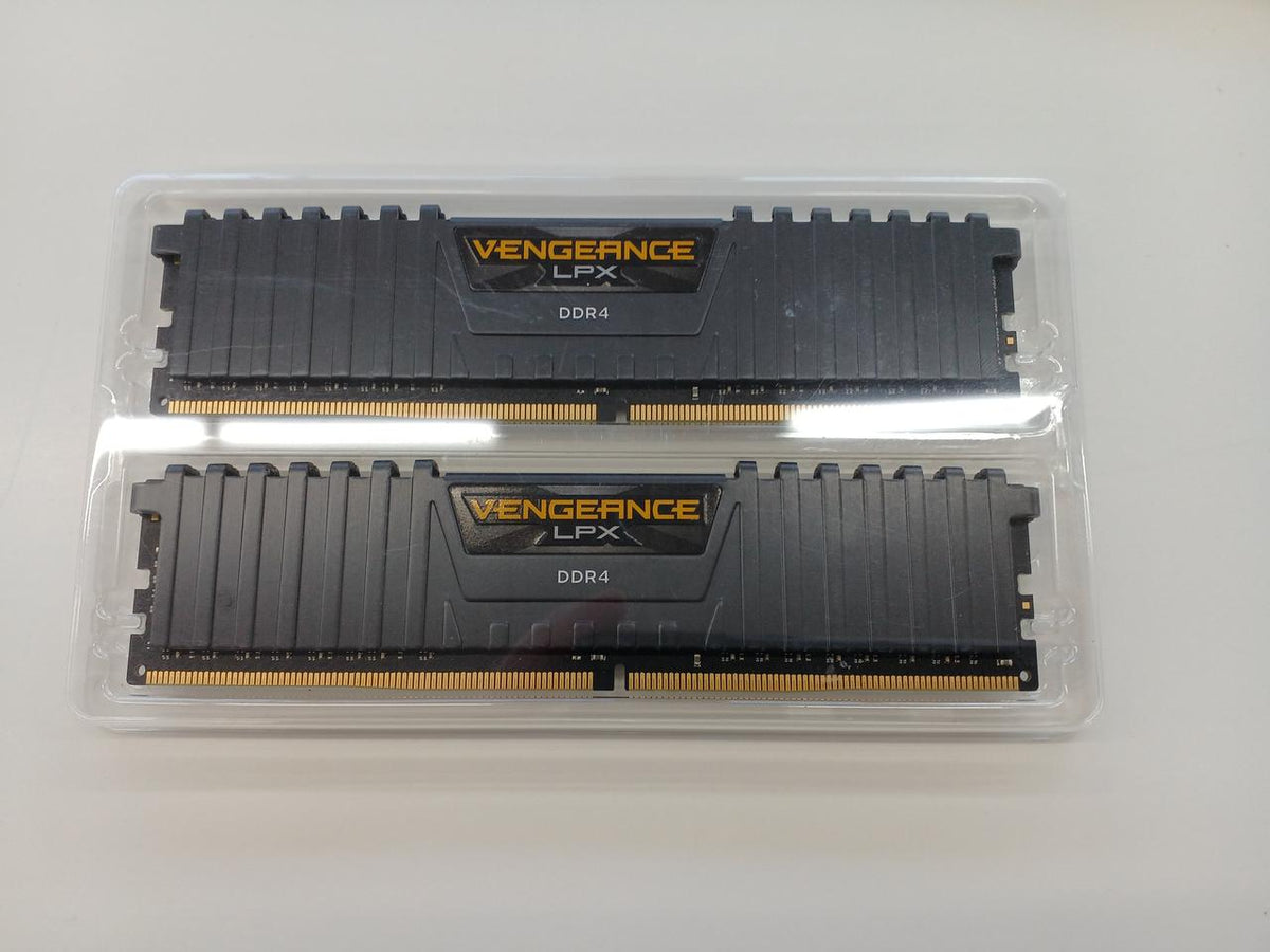 CORSAIR Desktop memory (DDR4/3200) CMK32GX4M2E3200C16