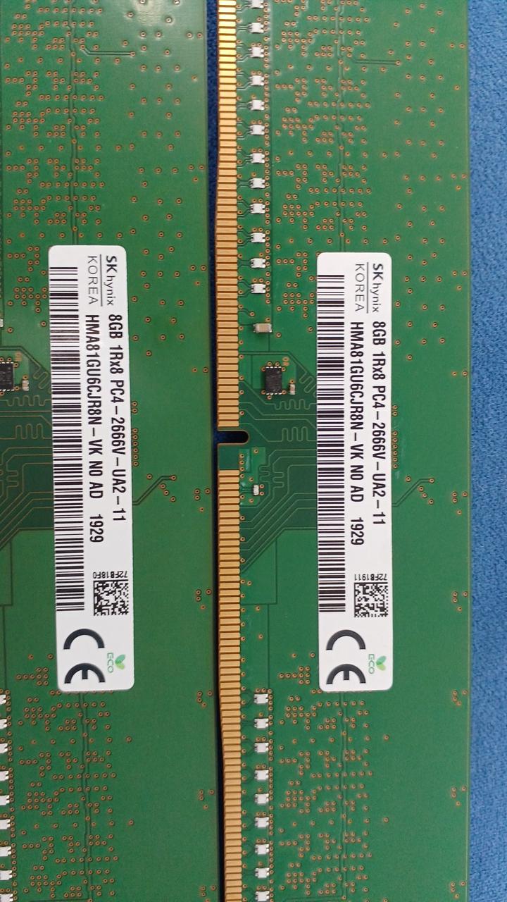 SK HYNIX Memory (2 8GB sticks) HMA81GU6CJR8N-VK