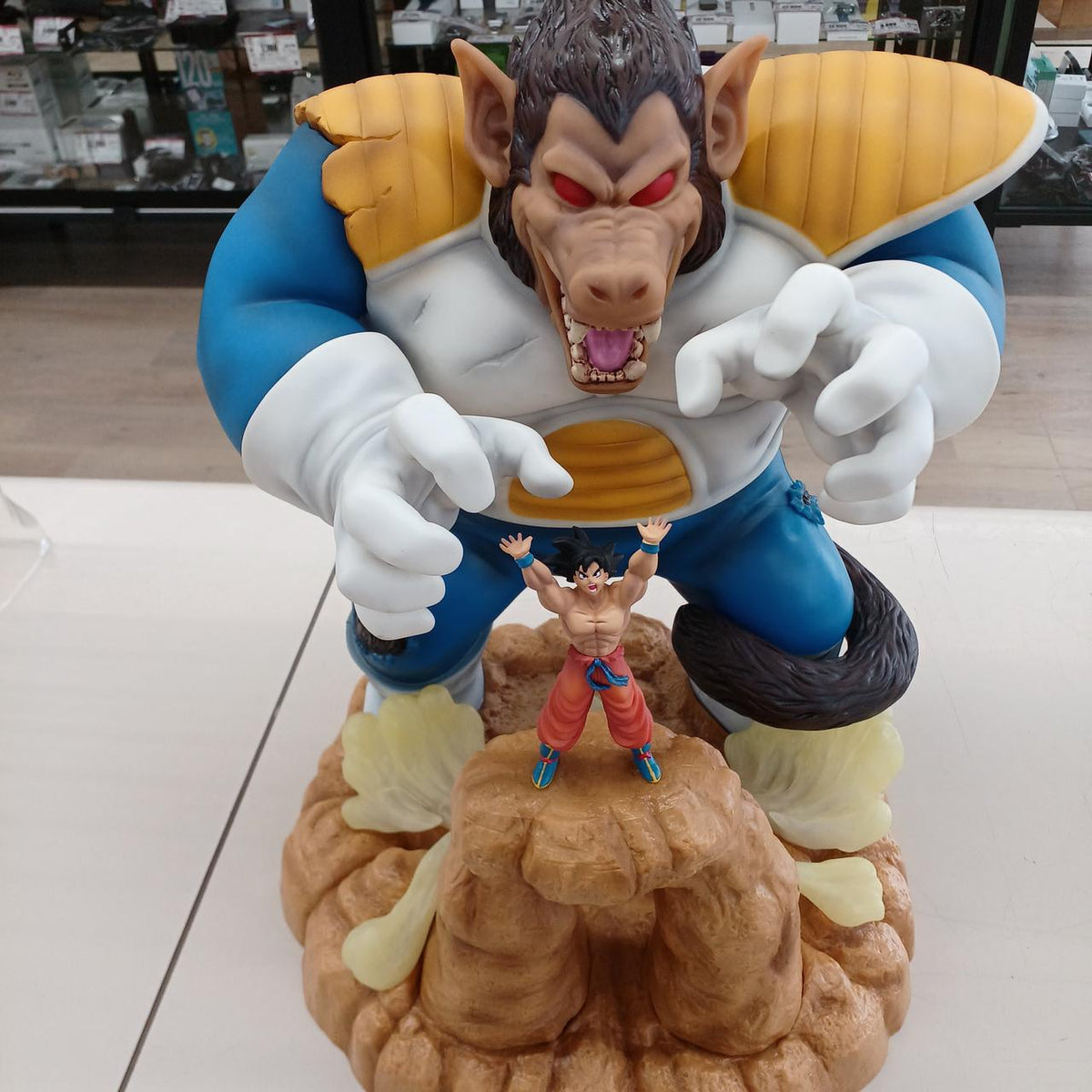 Bandai Dragon Ball Figure Prize A: Great Ape Vegeta VS Son Goku