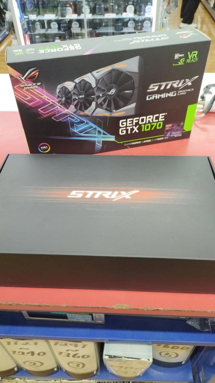 ASUS Graphics Board: STRIX GEFORCE GTX 1070-08G