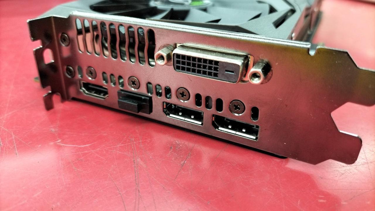 ASUS Graphics Board: STRIX GEFORCE GTX 1070-08G