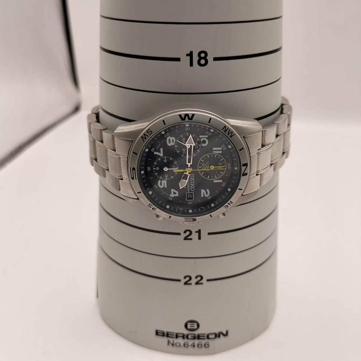 SEIKO Wristwatch Chronograph 7T92-0DX0