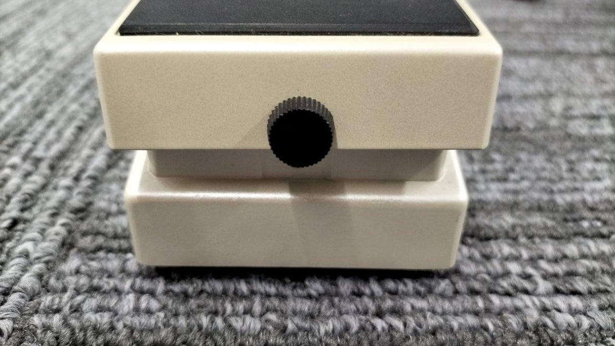 BOSS DD-5 Effects Pedal
