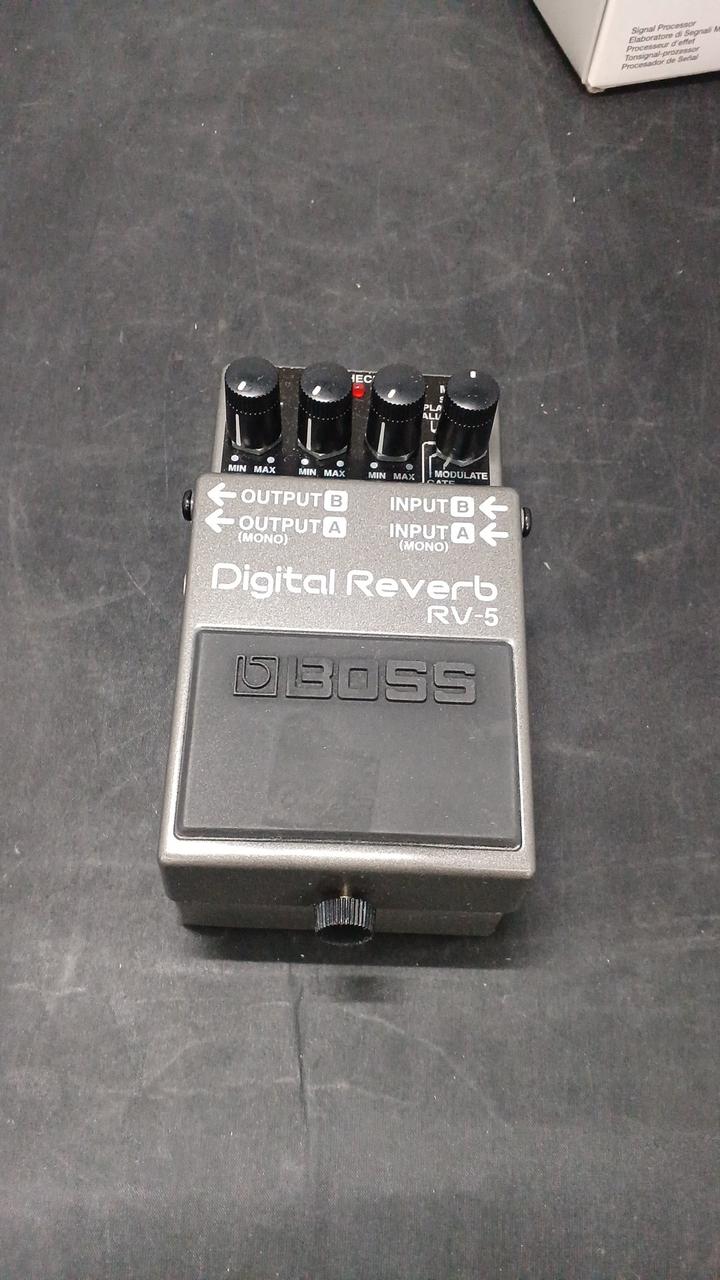 BOSS Digital Reverb RV-5