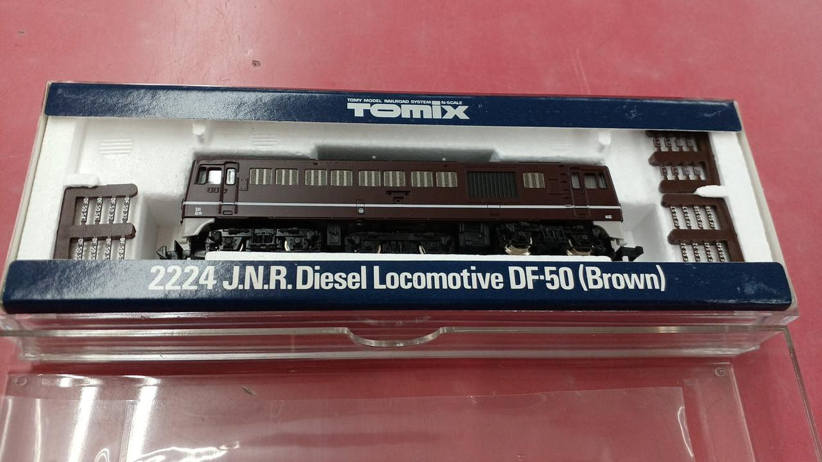 TOMIX N Gauge JNR DF50 Class Diesel Locomotive Brown