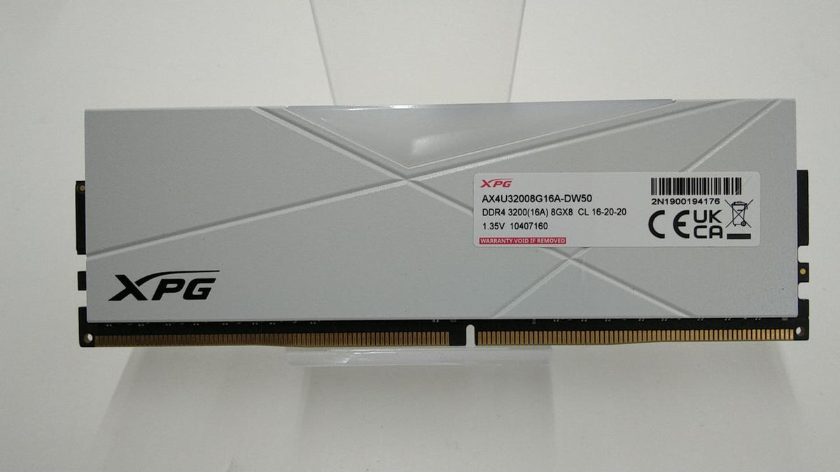 XPG DDR4 8GB AX4U32008G16A-DW50