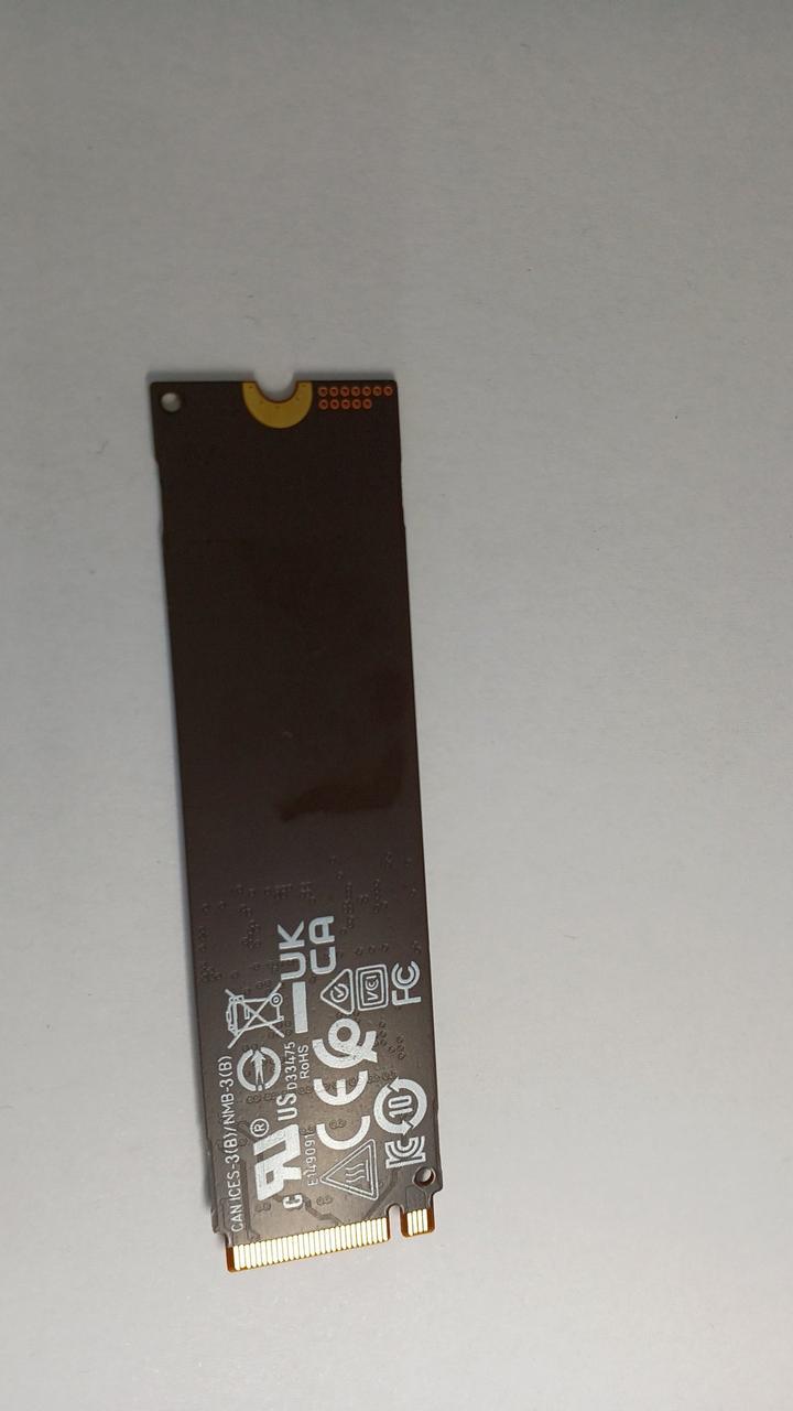 SAMSUNG SSD(256GB) MZ-VLQ2560