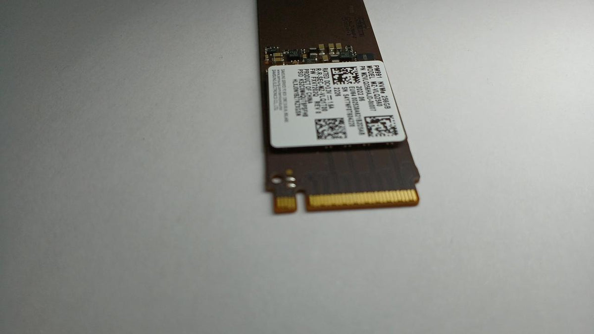 SAMSUNG SSD(256GB) MZ-VLQ2560