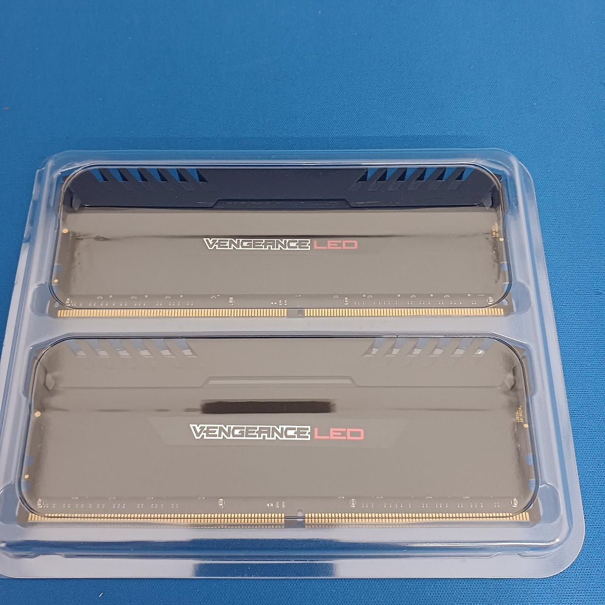 CORSAIR Memory/CMU16GX4M2A2666C16R CMU16GX4M2A2666C16R