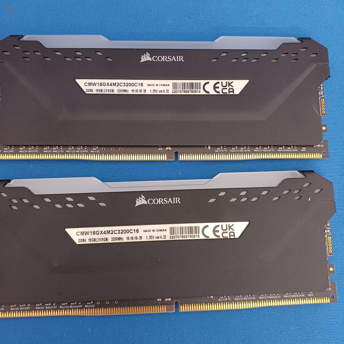 CORSAIR Memory: DDR4 8GB×2/CMW16GX4M2C320 CMW16GX4M2C3200C16W