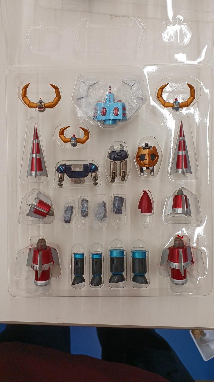 BANDAI Chogokin Soul Daiku Maryu Gaiking GX-05R Daiku Maryu Gaiking Repainted Version - Banzai Thrifting | BanzaiHobby