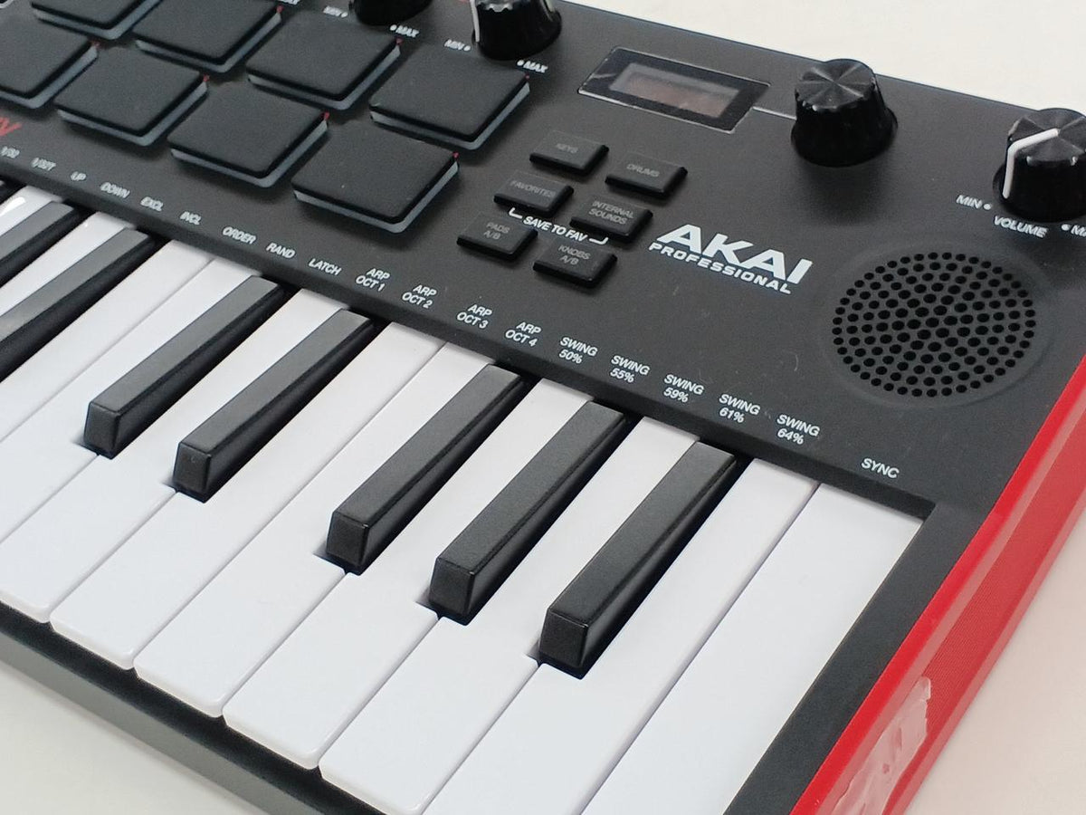 AKAI MIDI Keyboard MPK MINI PLAY MK3 - Banzai Thrifting | BanzaiHobby