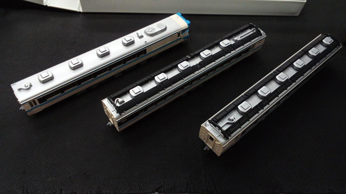 Tomix Scale: KiHa 181 Series Limited Express Diesel Car - Banzai Thrifting | BanzaiHobby