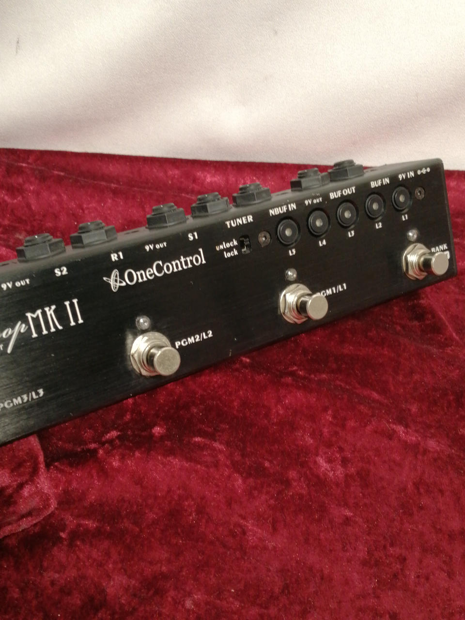 ONE CONTROL Switcher Chamaeleo Tail Loop MKII - Banzai Thrifting | BanzaiHobby
