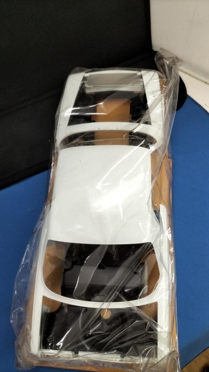 OTAKI Mercedes-Benz 450SLC Plastic Model - Banzai Thrifting | BanzaiHobby