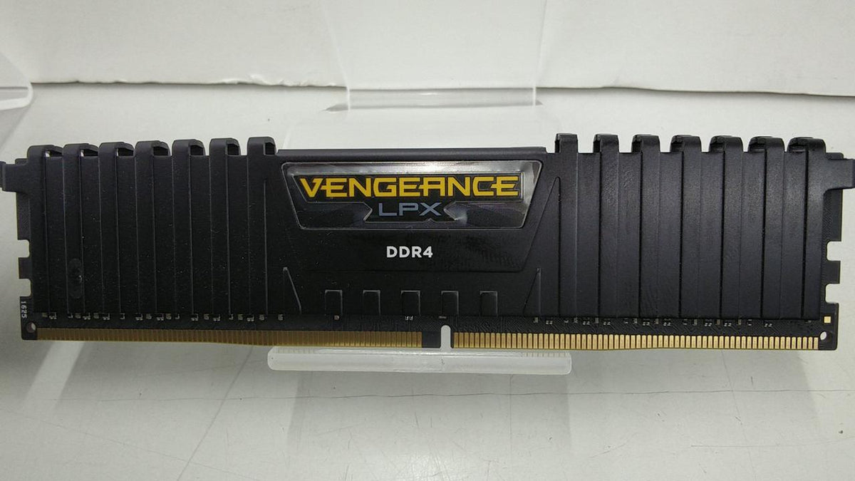 CORSAIR DDR4 PC4-21300 CMK16GX4M2A2666C16 - Banzai Thrifting | BanzaiHobby