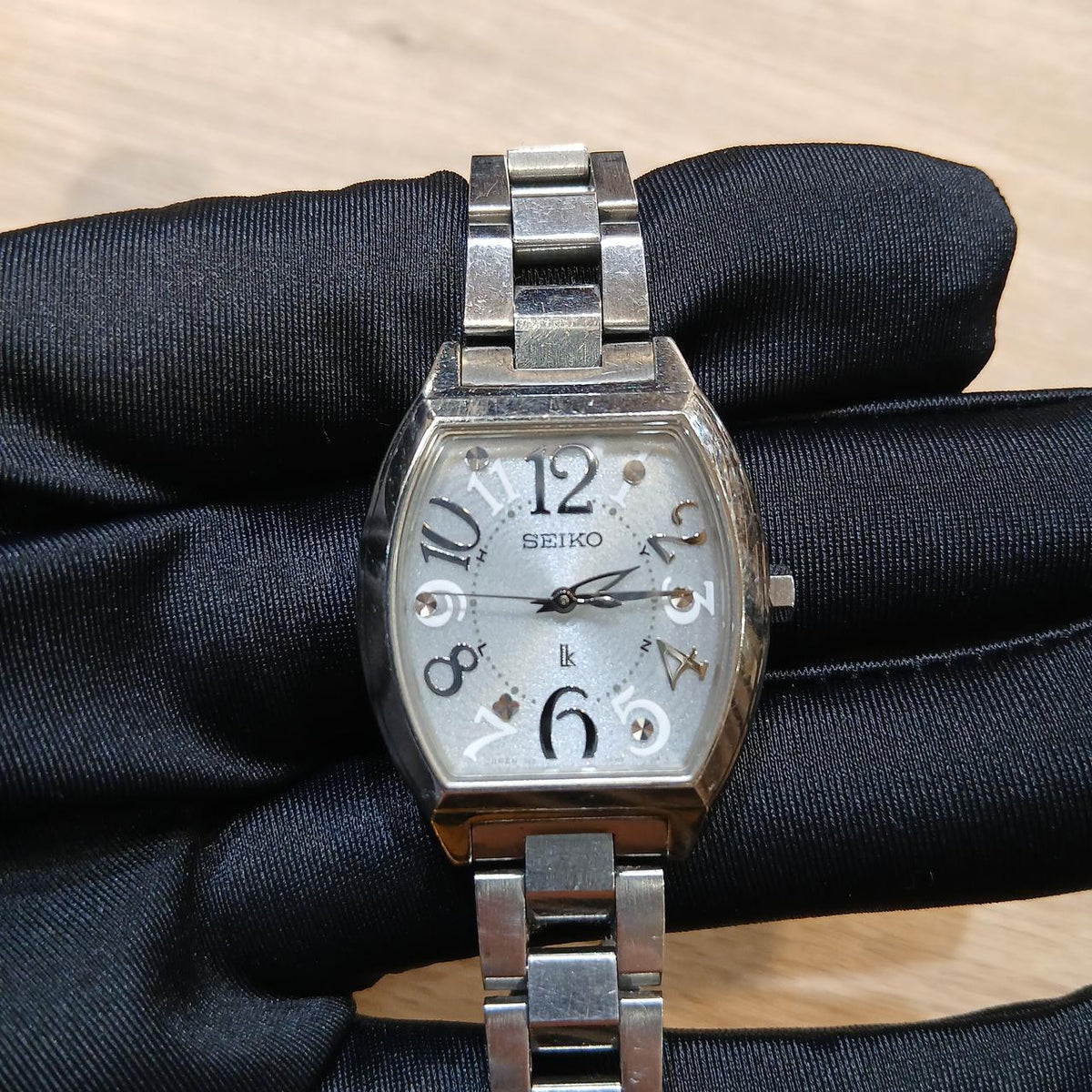 SEIKO Lucia RADIO WAVE CONTROL SOLAR 3b51-0ae0 - Banzai Thrifting | BanzaiHobby