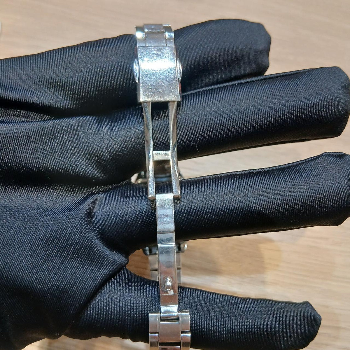 SEIKO Lucia RADIO WAVE CONTROL SOLAR 3b51-0ae0 - Banzai Thrifting | BanzaiHobby