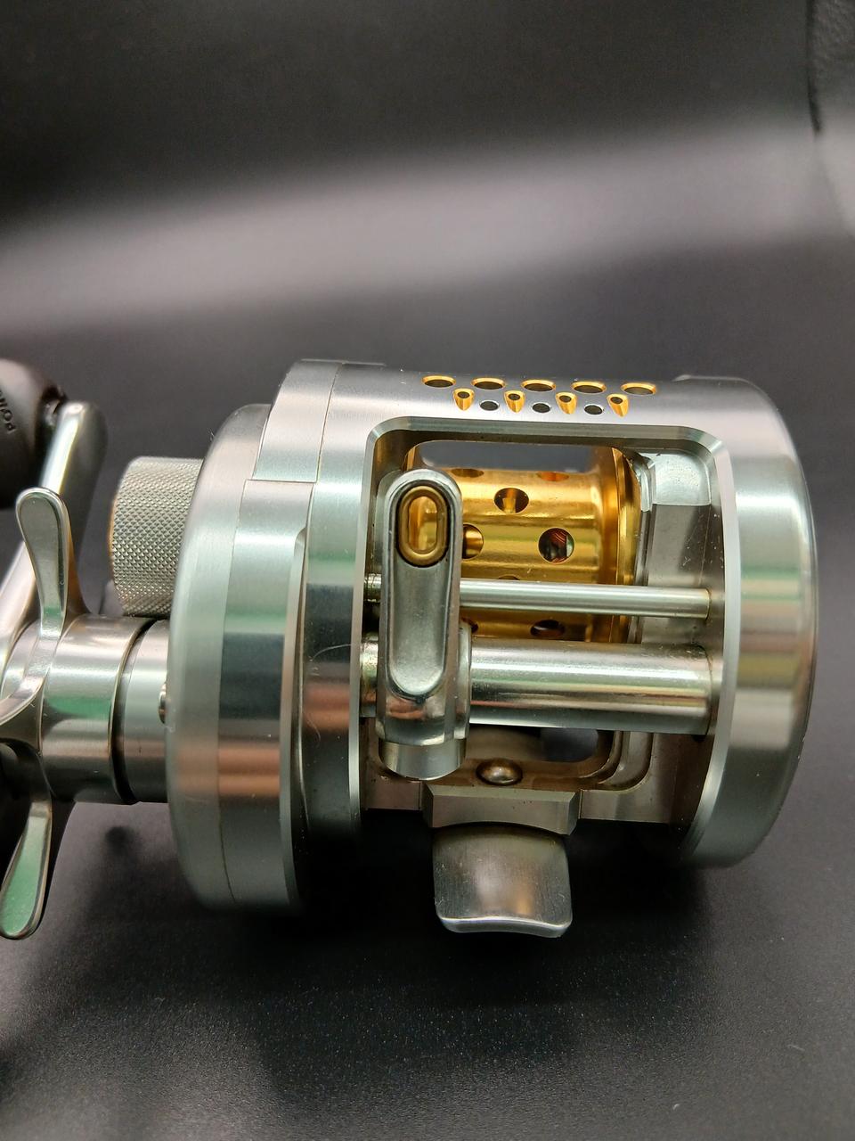 SHIMANO Baitcasting Reel Calcutta Conquest 100DC - Banzai Thrifting | BanzaiHobby