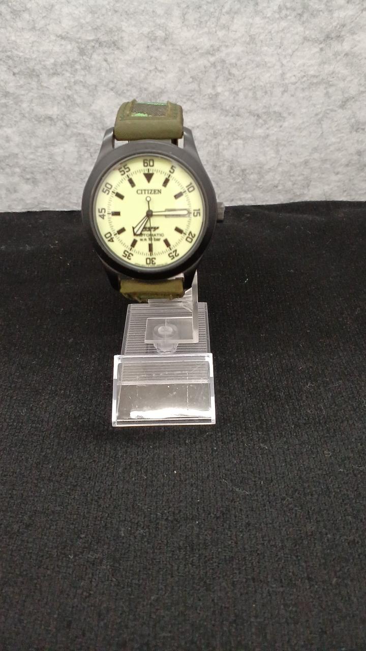 CITIZEN Automatic Wristwatch 8200-S81926 - Banzai Thrifting | BanzaiHobby