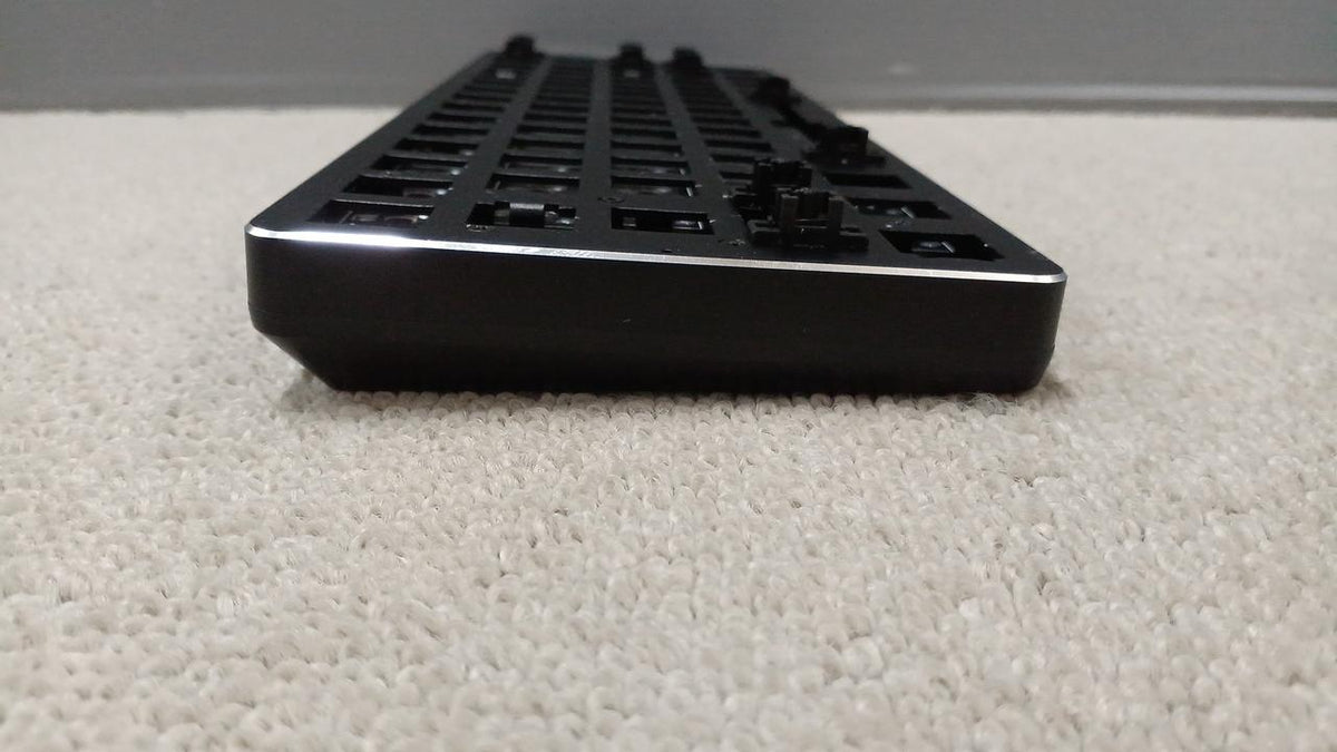 GLORIOUS Gaming Keyboard GMMK-COMPACT-BRN - Banzai Thrifting | BanzaiHobby