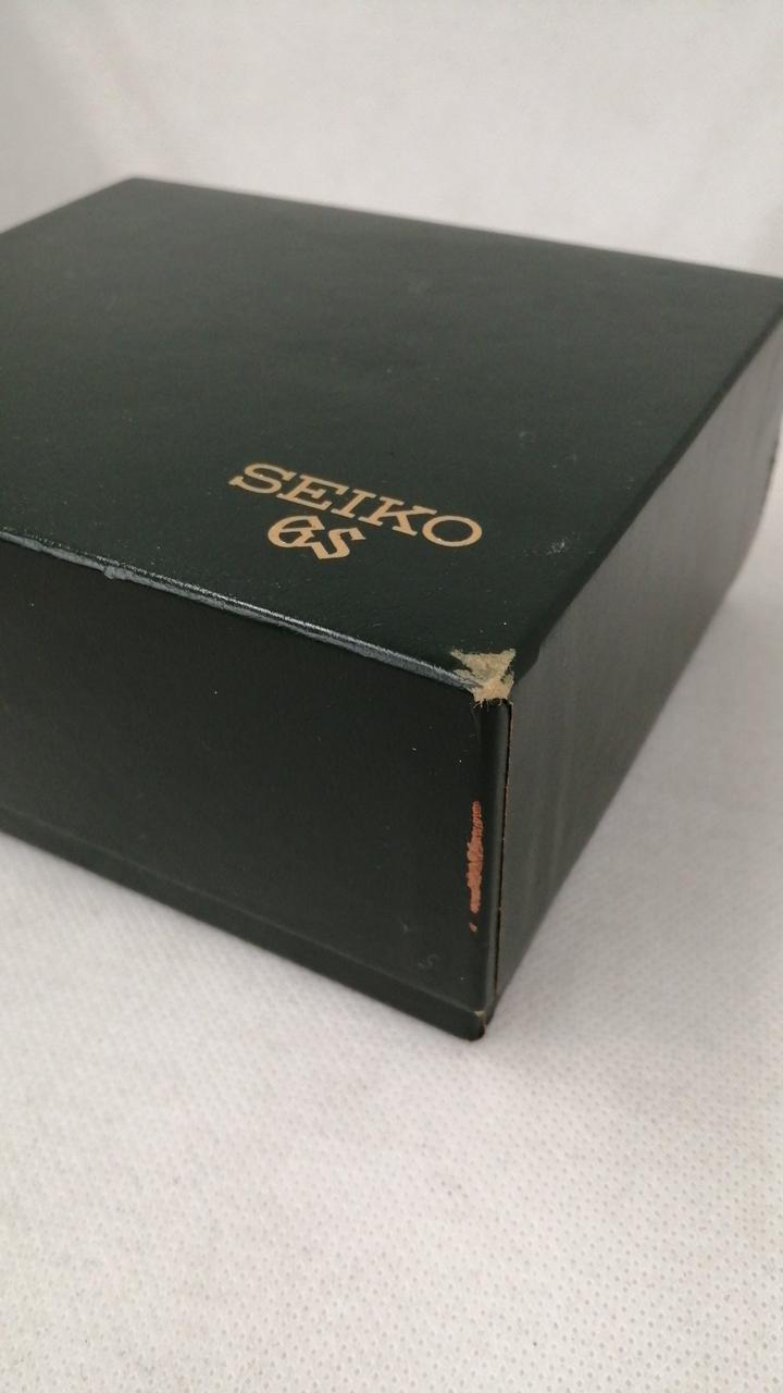 SEIKO Quartz Wristwatch 8J56-7000 - Banzai Thrifting | BanzaiHobby