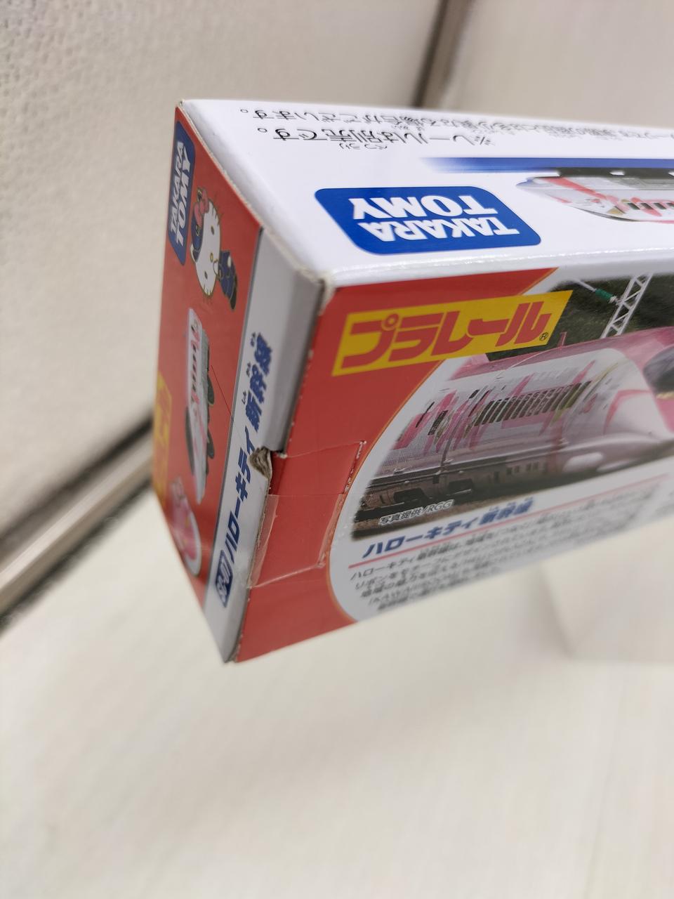 TAKARA TOMY Plarail Hello Kitty Shinkansen - Banzai Thrifting | BanzaiHobby