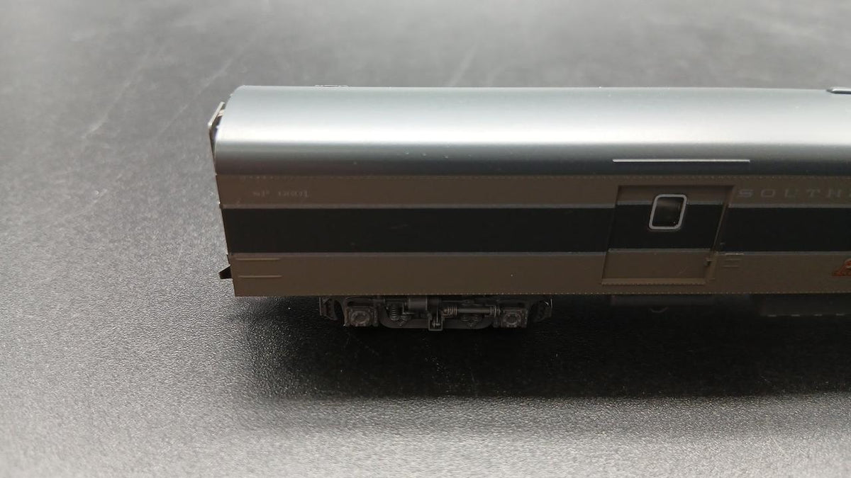 KATO SMOOTHSIDE PASSENGER CAR(SET B SOUTHERN PACIFIC-1 - Banzai Thrifting | BanzaiHobby