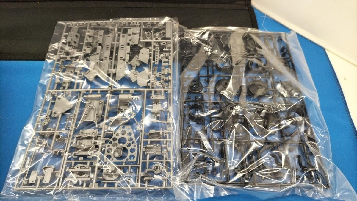 Tamiya Tyrell P34 Six Wheeler 1/12 Big Scale Series - Banzai Thrifting | BanzaiHobby