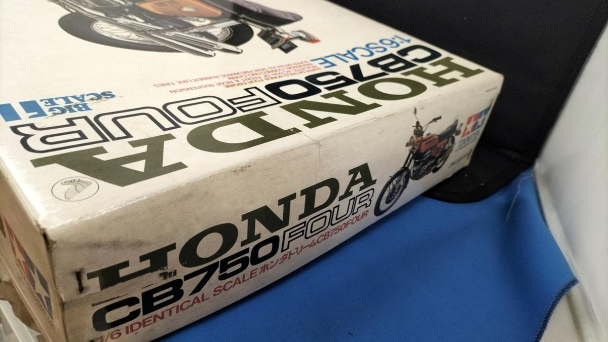 Tamiya HONDA CB750FOUR Plastic Model - Banzai Thrifting | BanzaiHobby
