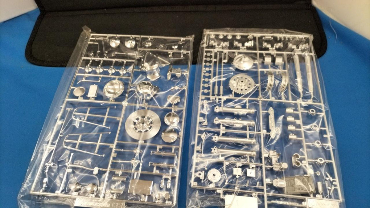 Tamiya HONDA CB750FOUR Plastic Model - Banzai Thrifting | BanzaiHobby