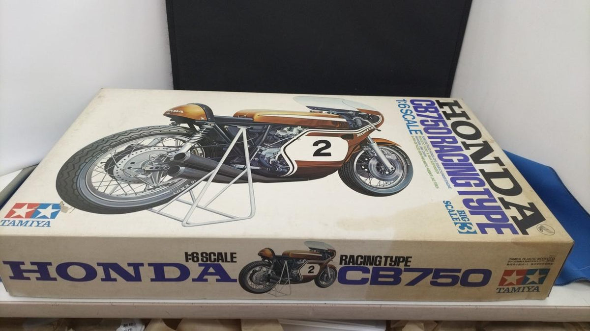 Tamiya HONDA CB750 RACING Type Big Scale Plastic Model - Banzai Thrifting | BanzaiHobby