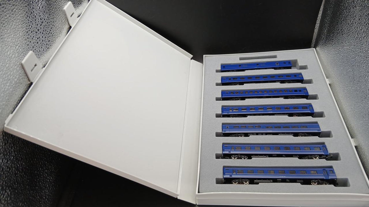 TOMIX JR 24 Series 25 Limited Express Sleeper Passenger Car (Asakaze Specification) 92607 - Banzai Thrifting | BanzaiHobby