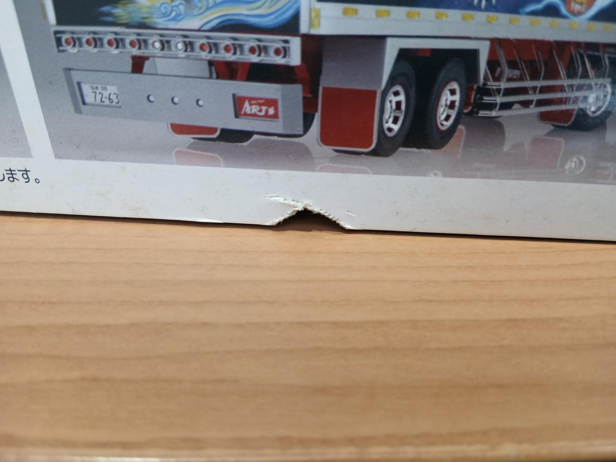 Aoshima Dekotora Series 1/32 Shiina Express Ryoma-go (Ryuji Edition) - Banzai Thrifting | BanzaiHobby