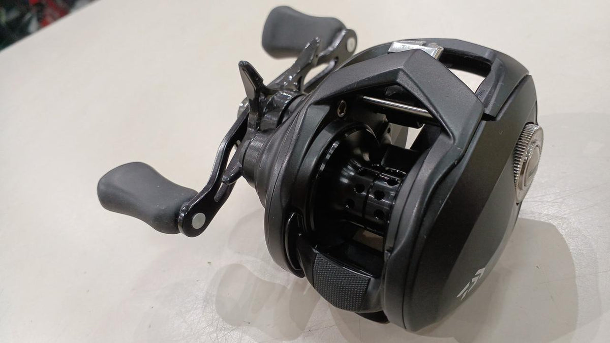 DAIWA Baitcasting Reels TATULA80 - Banzai Thrifting | BanzaiHobby