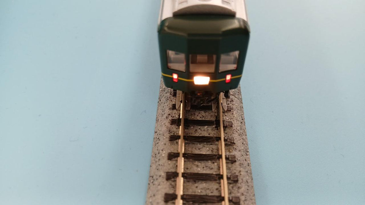 TOMIX JR 24 Series 25 Limited Express Sleeper Passenger Car Twilight Express (7 92623 - Banzai Thrifting | BanzaiHobby