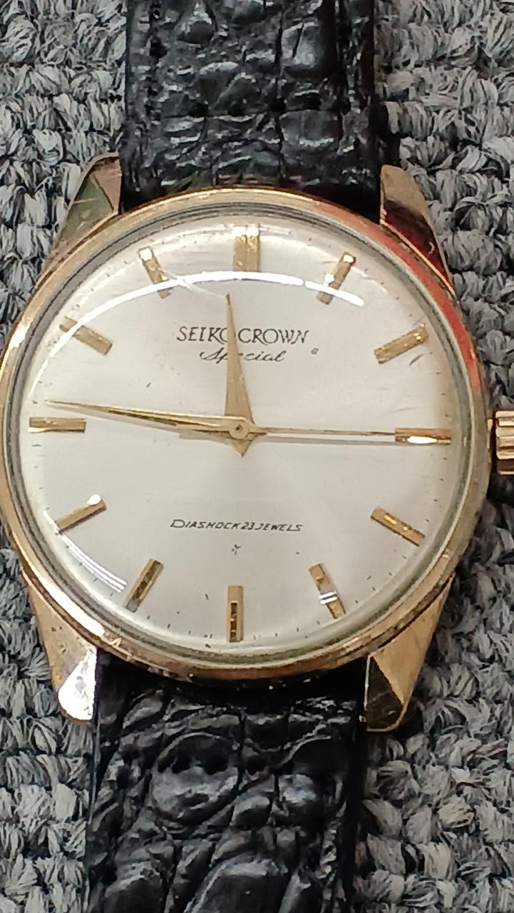 SEIKO CROWN Manual Winding Wristwatch - Banzai Thrifting | BanzaiHobby