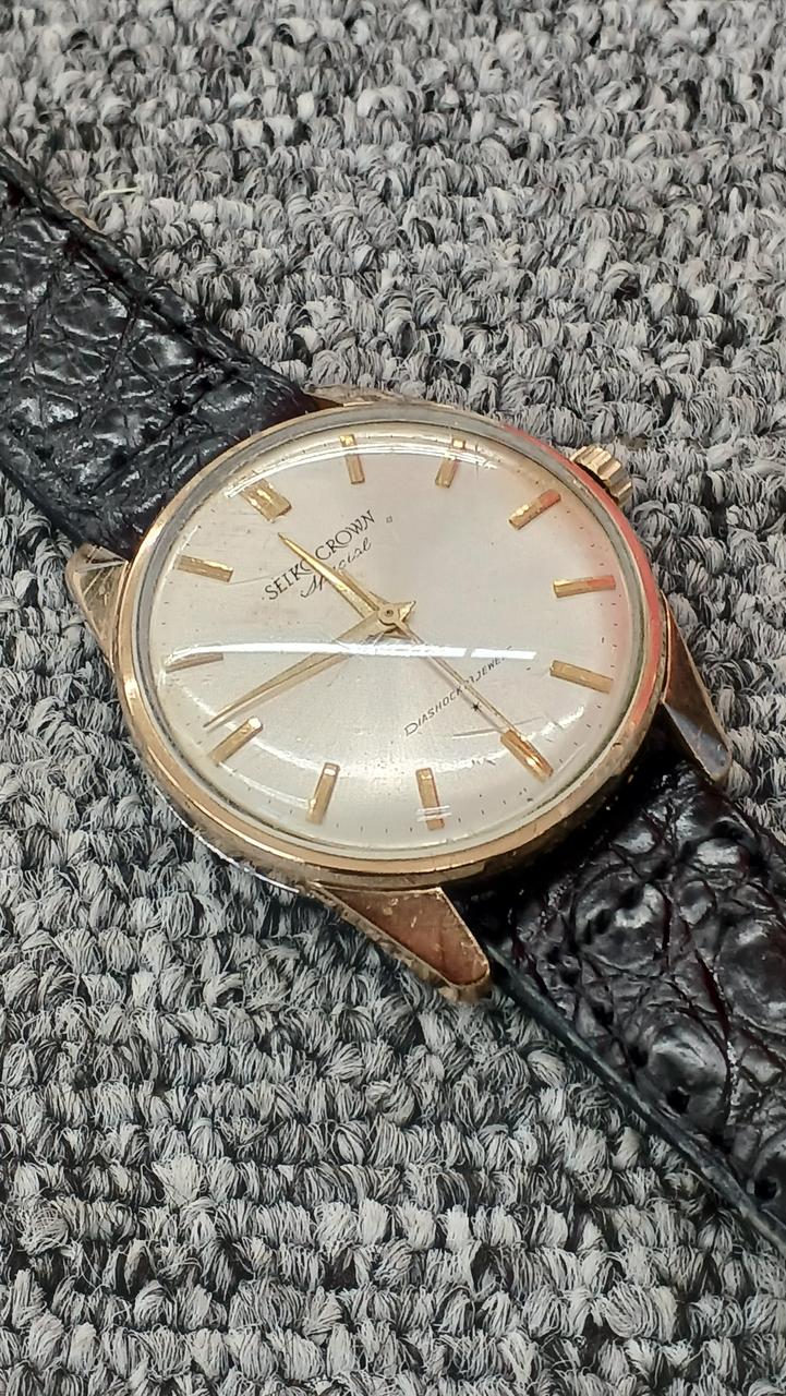 SEIKO CROWN Manual Winding Wristwatch - Banzai Thrifting | BanzaiHobby